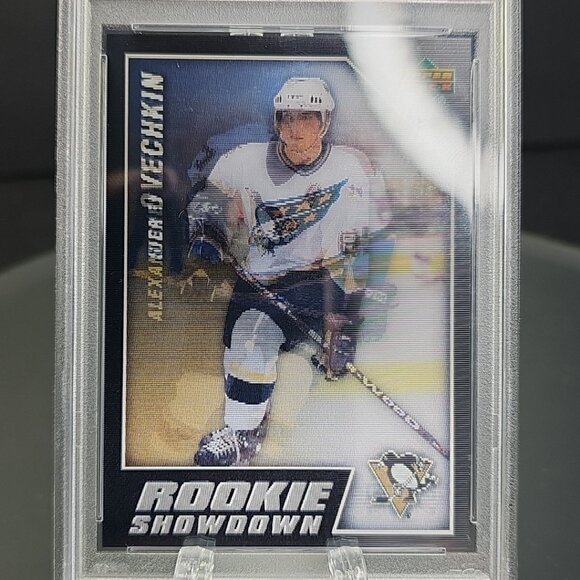 2005-06 Upper Deck - Rookie Showdown Alex Ovechkin, Sidney Crosby #SCAO PSA 9 - Picture 3 of 9